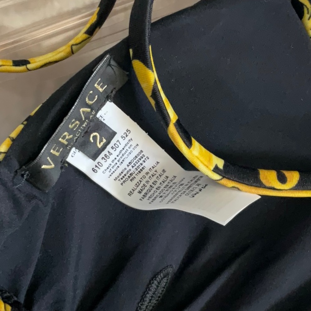 Versace  NWOT Barocco-print swim top - Picture 5 of 5